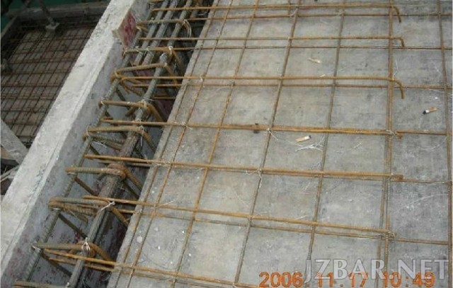 09044976z0xf3pdr62rihm.jpg