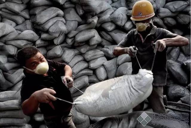 T1JsbTBChT1RCvBVdK.jpg